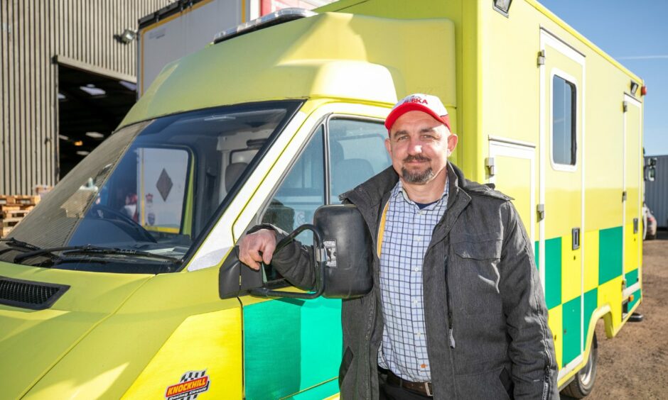 Robert Pielacha will drive an ambulance to the Ukraine border