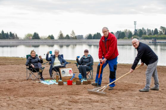 Friends of Clatto committee members Barbara Myloff, Dorothy McHugh, Lorraine McCormack, Ron Thomson and John O’Rourke enjoying the beach as it opens for Easter Weekend.