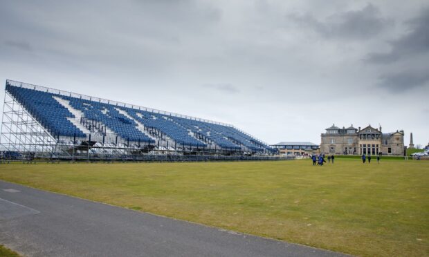 The 4000 seater stand on the North of the 1st fairway is being built at the Old Course.