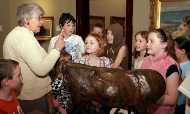 Kirkcaldy Museum and Art Gallery, Kirkcaldy. Fife-based storyteller Senga Munro, of Cupar, sharing animal stories with local children in 2007