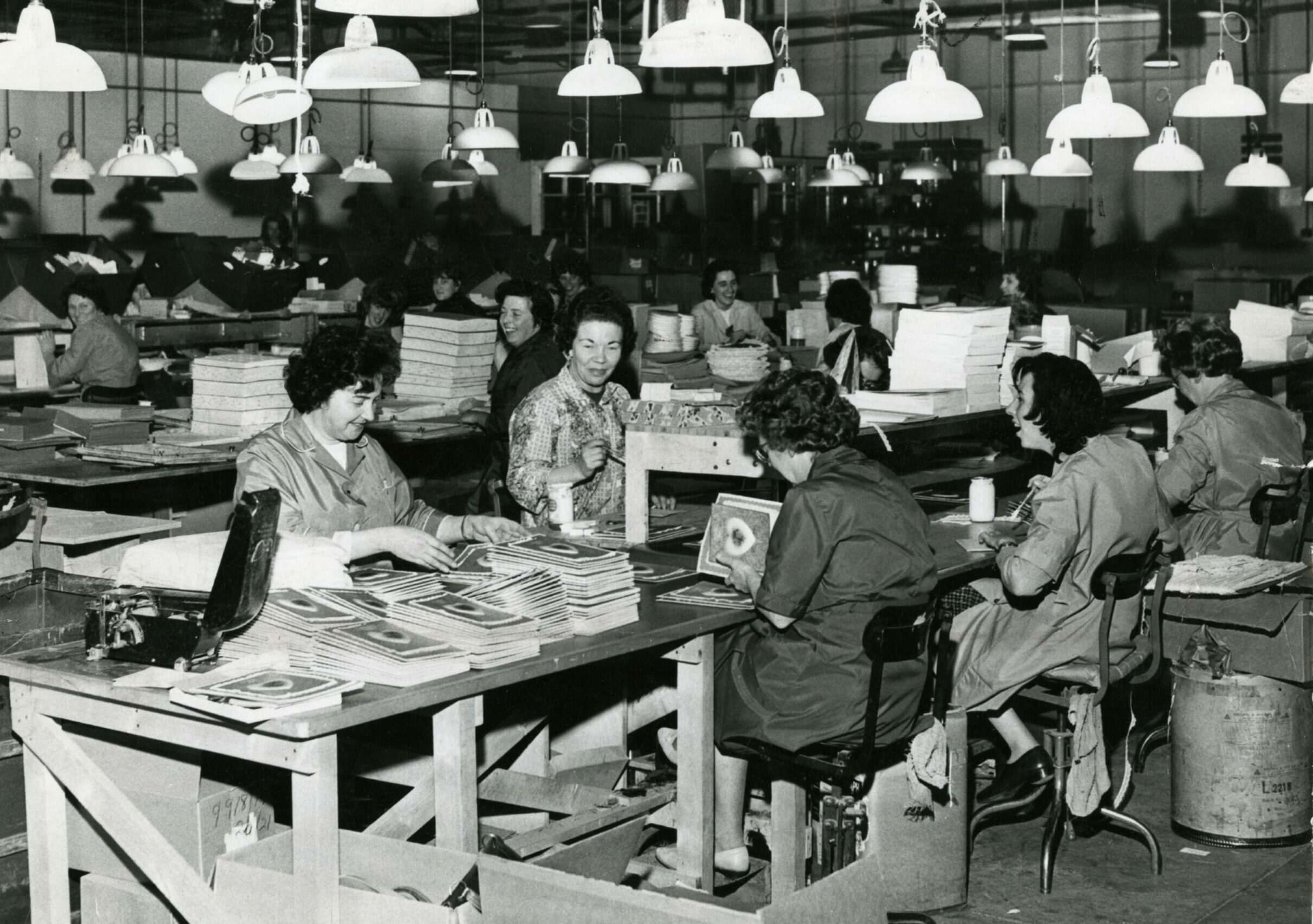 Workers at Valentines' Kingsway factory in 1964.