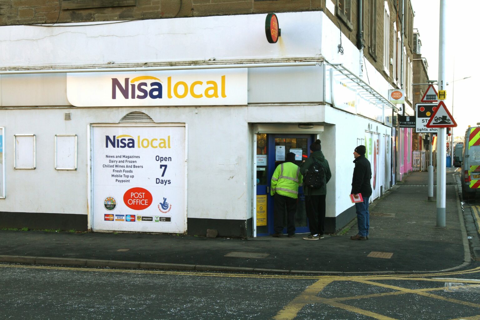 Owner's domestic abuse began as 'empty shelves' Dundee Nisa failed