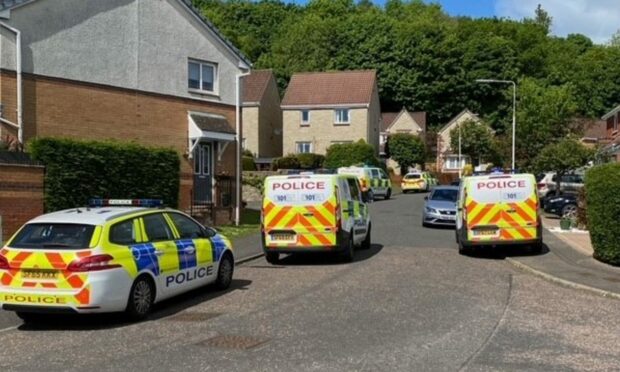 Large police presence in Dalgety Bay after ‘disturbance’