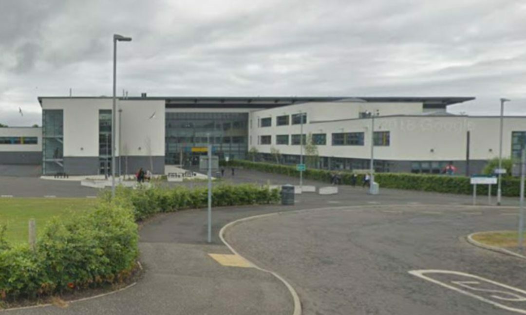Why is Fife's Viewforth High among most overcrowded in Scotland?