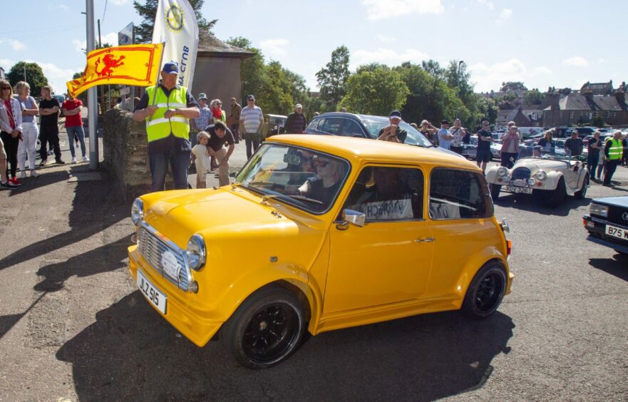 Mini