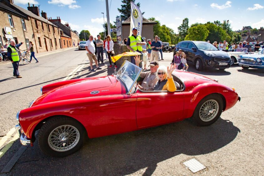 Forfar Rotary classic car tour