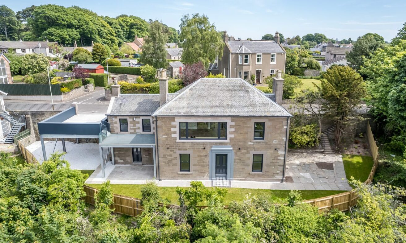 Amazing Carnoustie Terrace Road house has views from 5 metre window