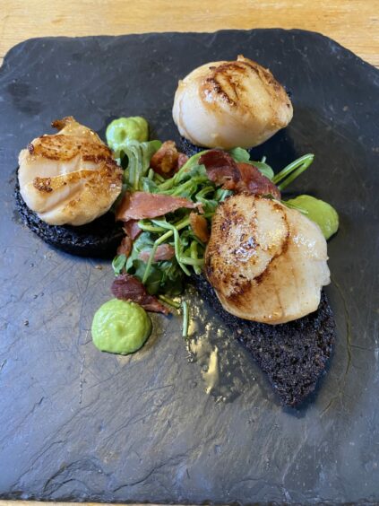 The scallops with black pudding.