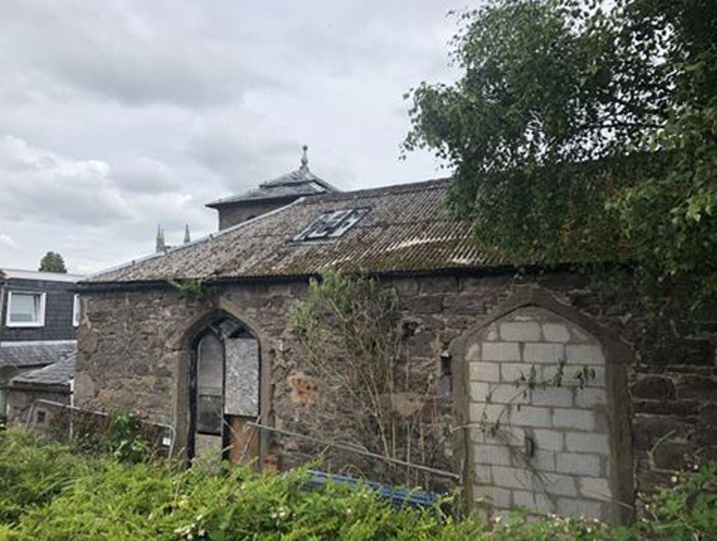 Green light for former Errol Free Church to be turned into flats