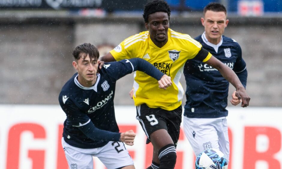 Luke Strachan in action for Dundee. Image: SNS.