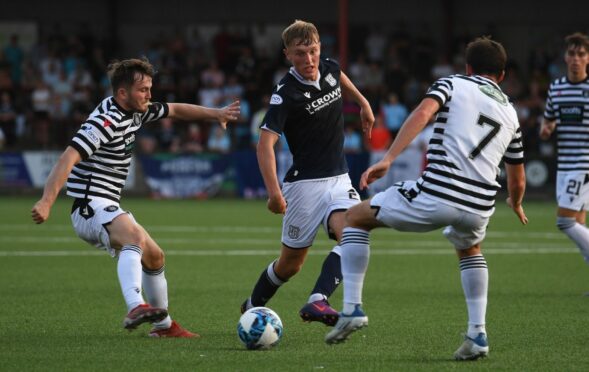 Dundee welcome Championship leaders Queen's Park to Dens Park on Saturday. Image: SNS.