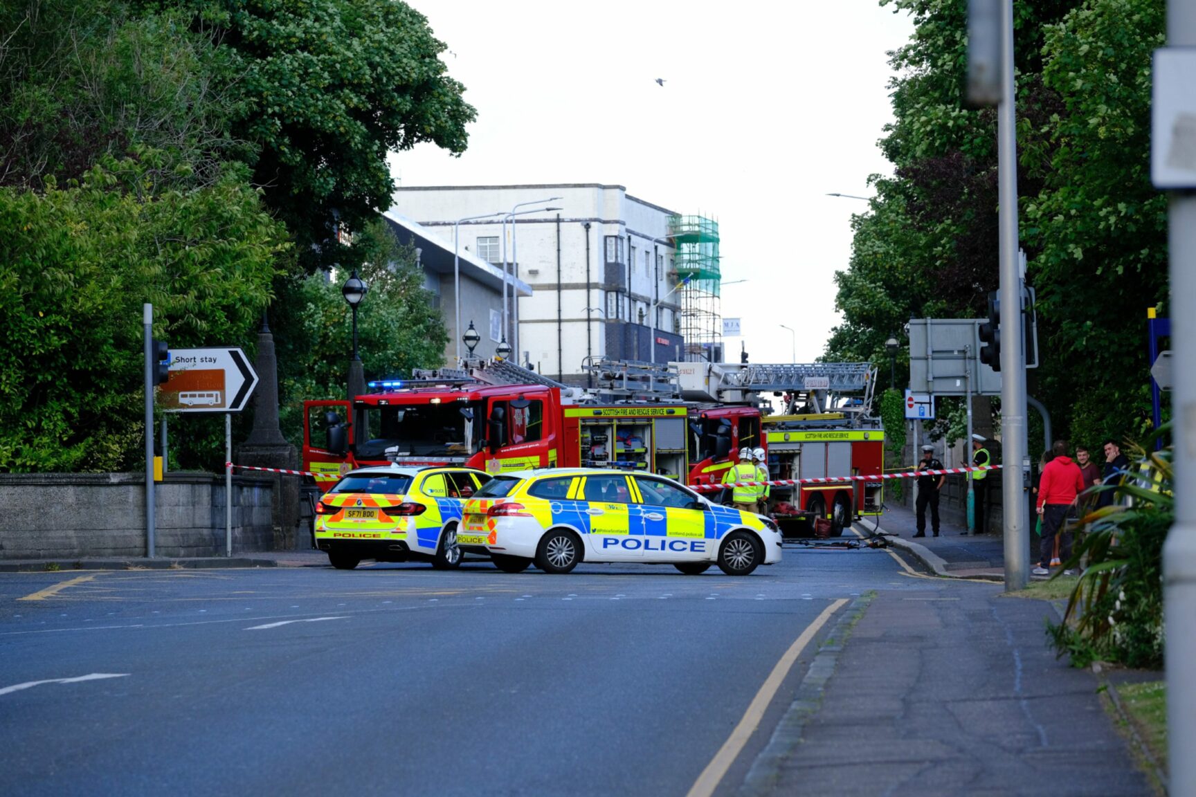 Person cut from car after serious Dunfermline crash