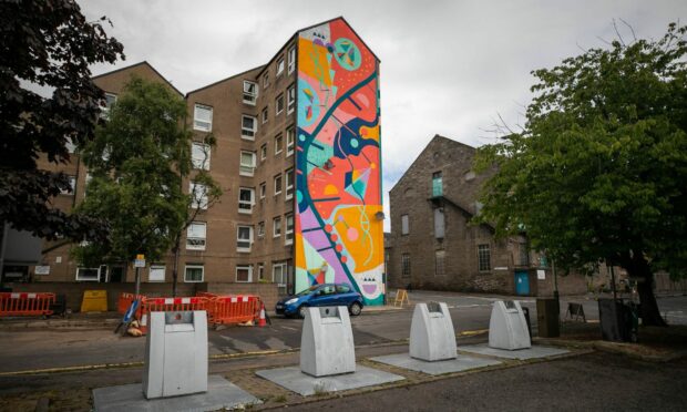 New mural in Craigie Street, Stobswell.