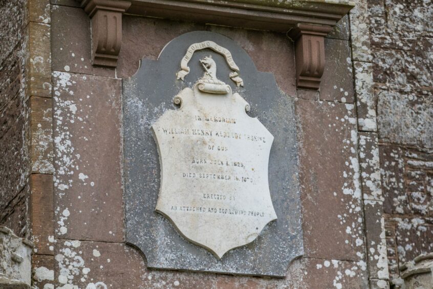 Dun Church plaque