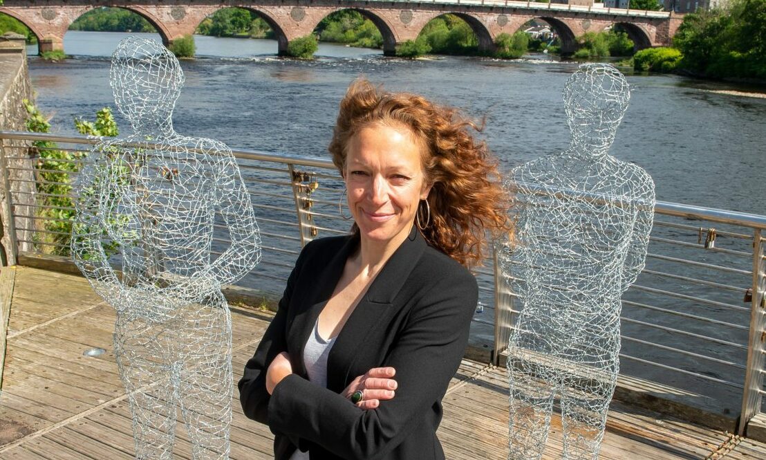 Vanessa Lawrence celebrates Perthshire's pioneering women with her wire sculptures in the Raise the Roof trail.