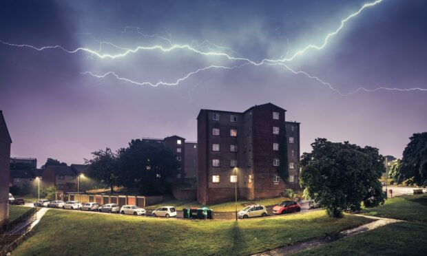 Lightning in Forth Crescent, Dundee.
Picture by Craig Doogan Photography & Digital Art.