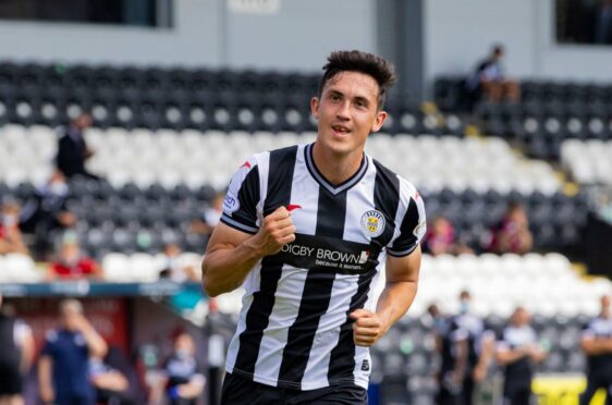 Jamie McGrath looks set to join Dundee United on loan.