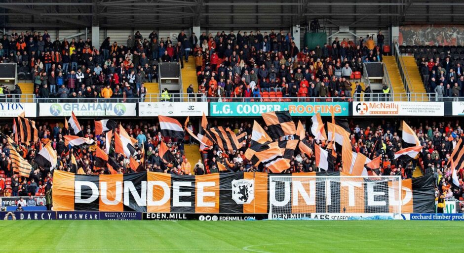 Dundee United fans are planning a 'corteo' march to Tannadice ahead of their clash with AZ Alkmaar.