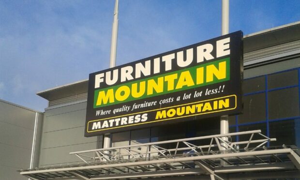 The former Furniture Mountain lot on Kingsway West Retail Park will remain empty.