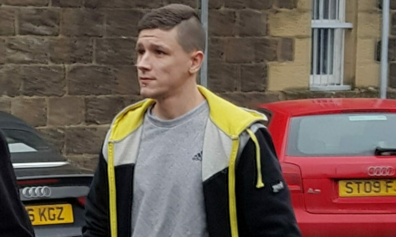 'Moonpig' Fife sex offender jailed again for child contact ban breach