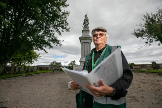 Military researcher Rae Taylor at the war memorial in Kirrie cemetery. Pic: Kim Cessford/DCT Media.