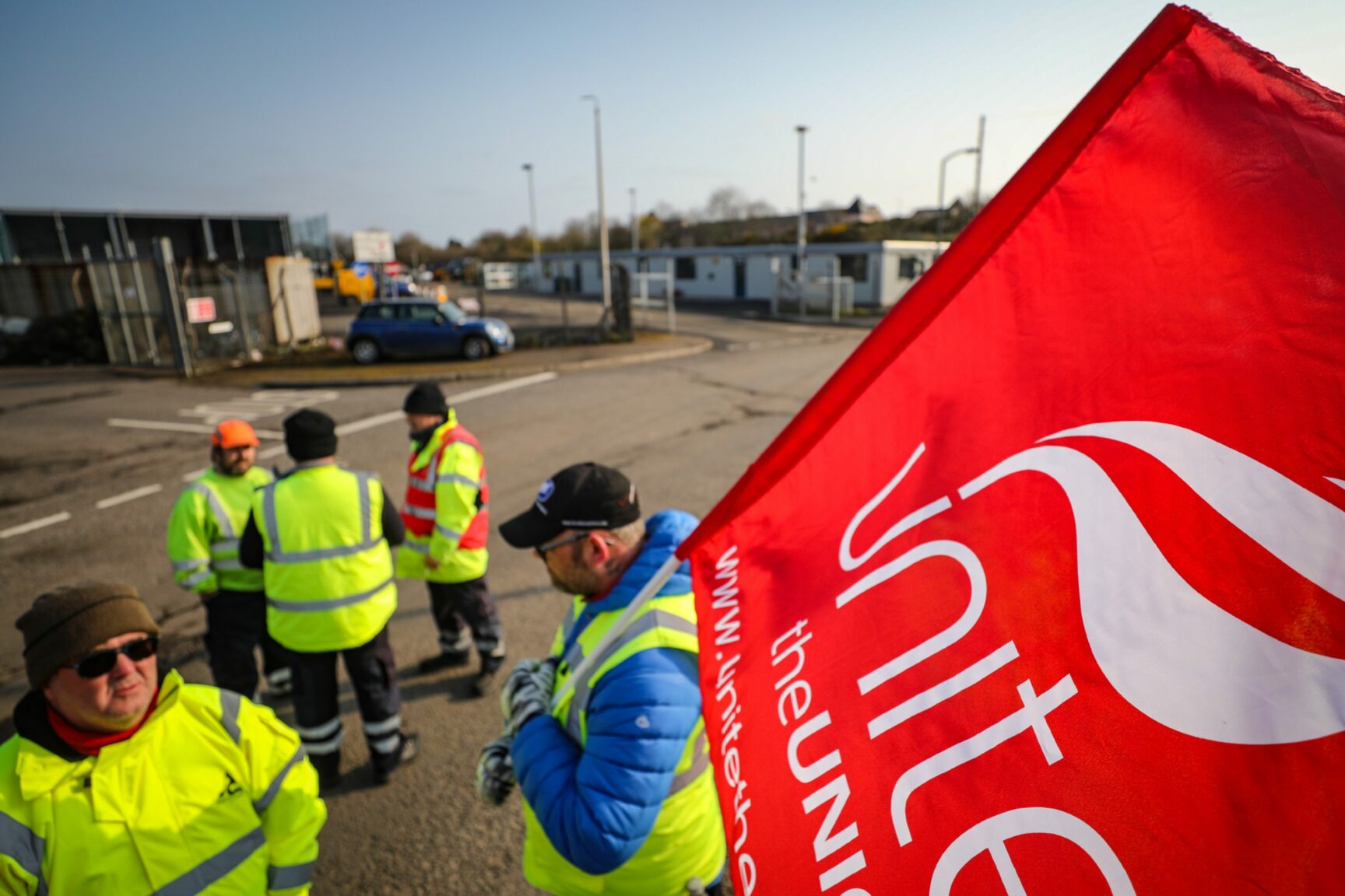 Dundee and Angus bin strike Sympathy but is there funding?