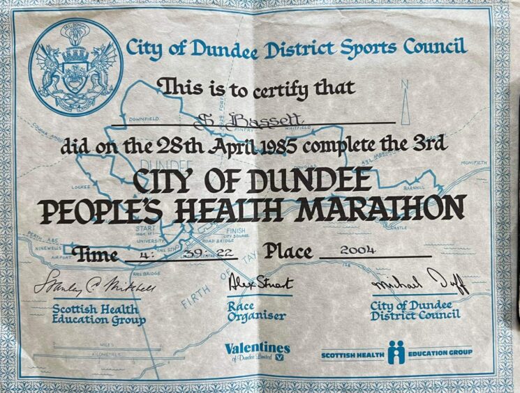Dundee marathon certification.