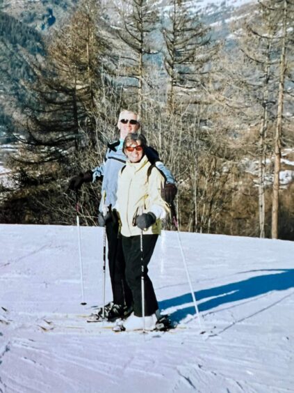 Syd and Linda on the slopes.
