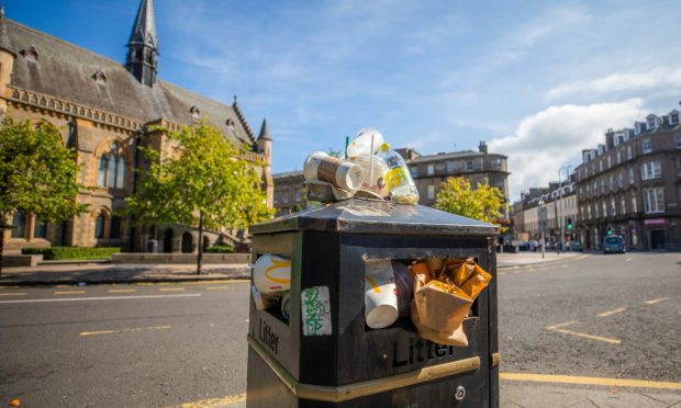 Matteo Bell Story - CR0037741 - The rubbish problem in Dundee city centre is getting worse as strikes go on. Picture shows bins overflowing with rubbish -   Panmure Street (close to McManus Gallery), Dundee - Sunday 28th August 2022    Pic credit Steve MacDougall / DCT Media