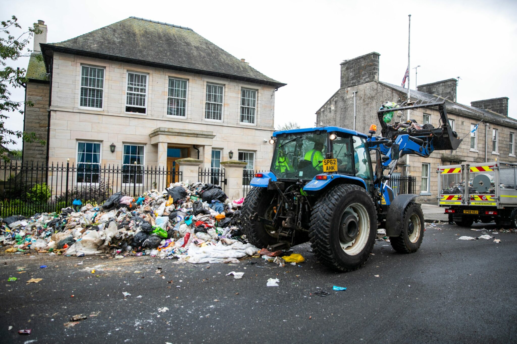 Bin lorry's load emptied outside Kirkcaldy Police station after fire