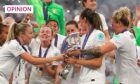 A proud moment for England's Lionesses as they celebrate their UEFA Womens Euro 2022 victory.  Daniela Porcelli/SPP/Shutterstock.
