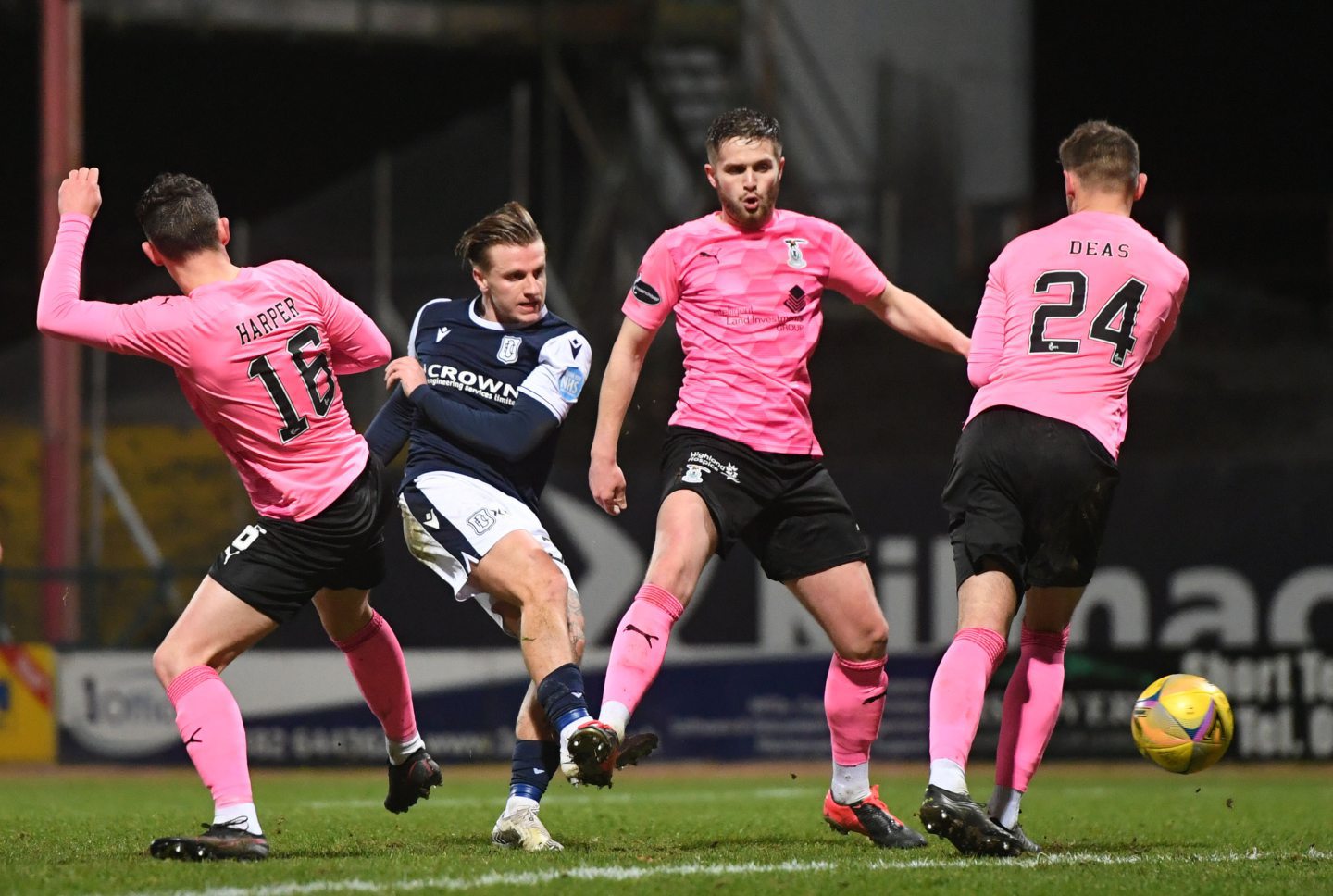 Jason Cummings grabbed Dundee's second when the two sides last met at Dens Park in 2021.