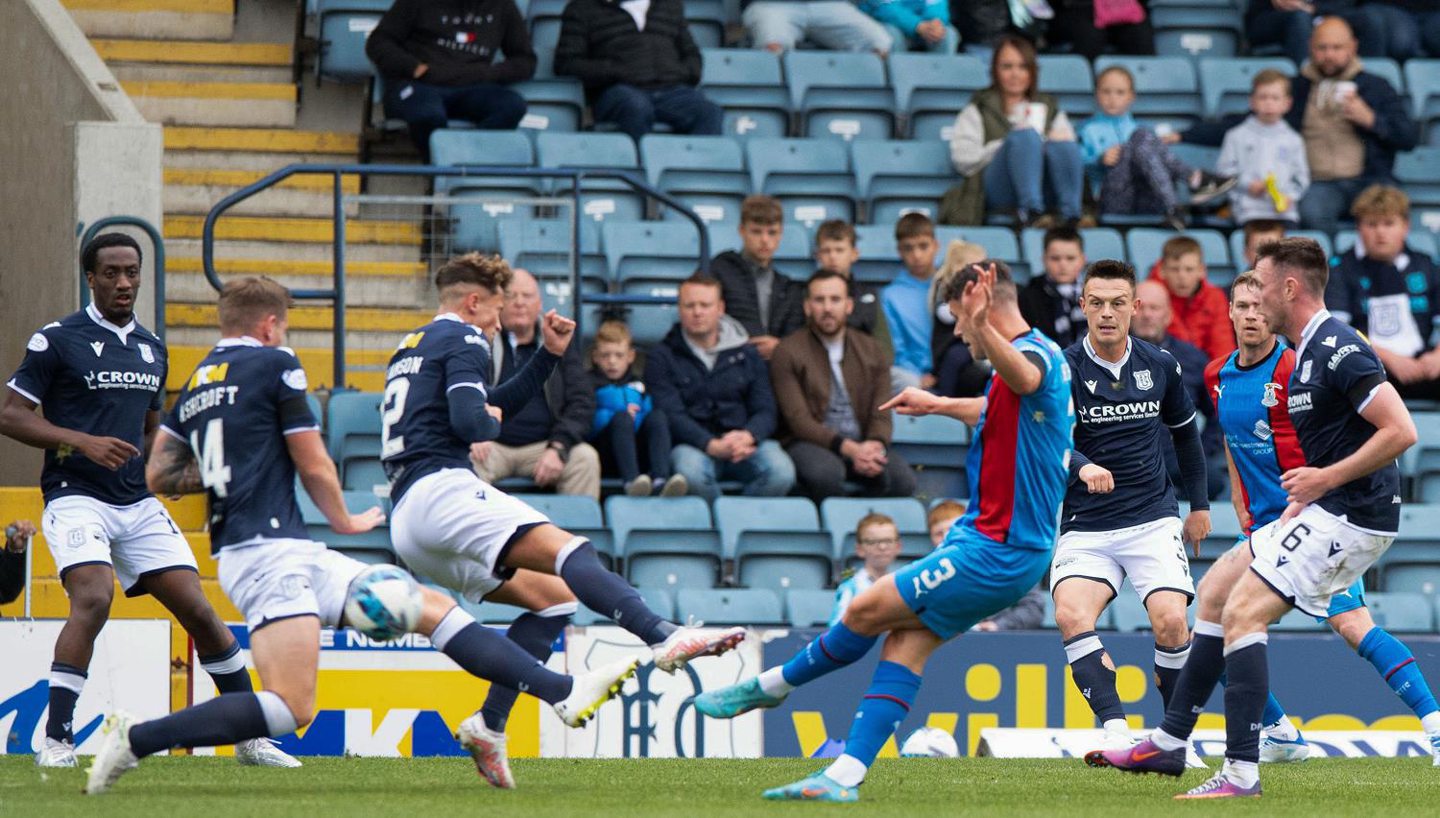 Cameron Harper's stunning shot made it 1-1.