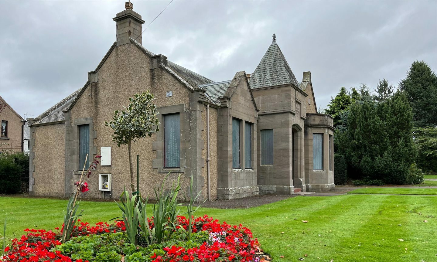 Plans lodged to transform boardedup Forfar park house