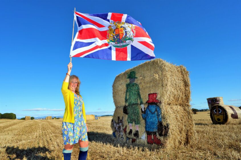 Fleur Baxter's latest bales creation in tribute to the Queen
