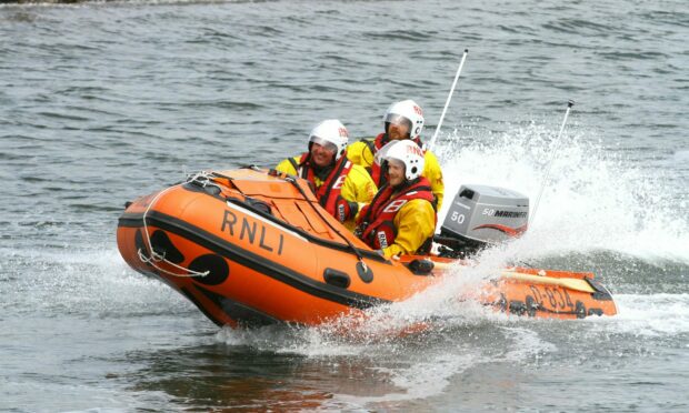 The dinghy was towed back to safety by a Broughty Ferry lifeboat crew. Image: Supplied.