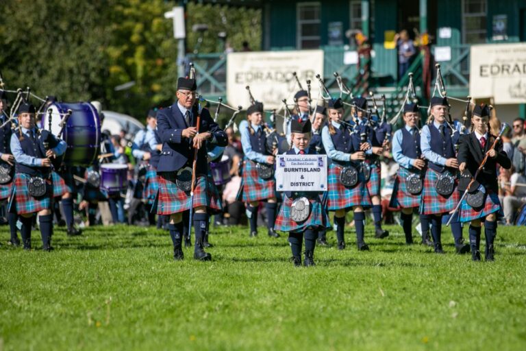 38 great pictures capturing the best of Pitlochry Highland Games