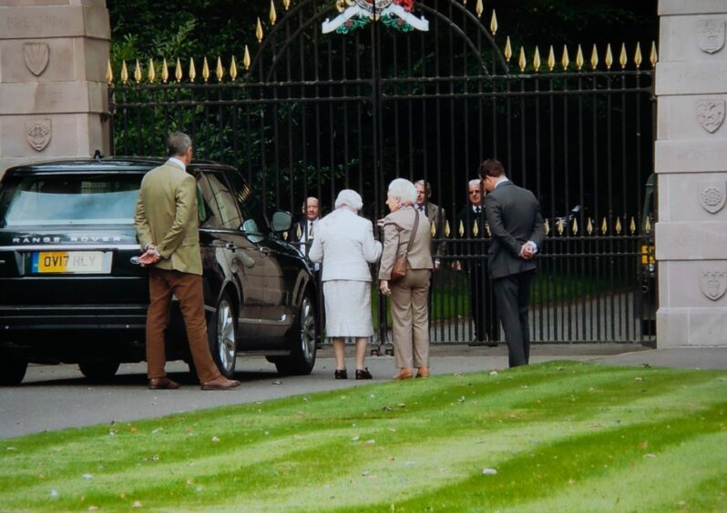 The Queen at Glamis Castle in 2017 with the Dowager Countess of Strathmore and her grandson, the current Earl.
