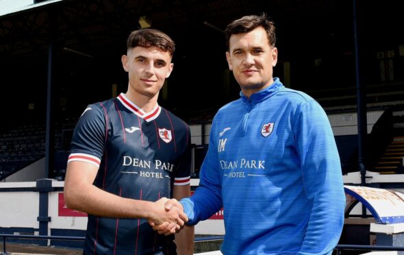 Raith manager Ian Murray with new signing Connor McBride.