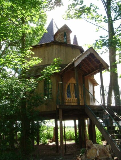A treehouse Airbnb in Fife