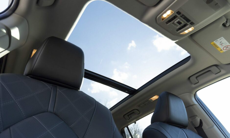The panoramic sunroof of the Toyota Highlander 