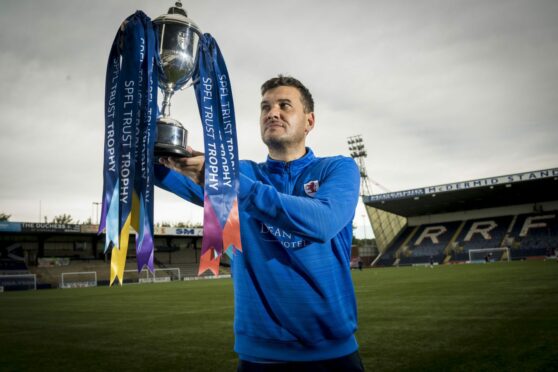 Ian Murray will lead Raith Rovers into their defence of the SPFL Trust Trophy.