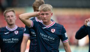 Dundee take former Raith Rovers winger on trial
