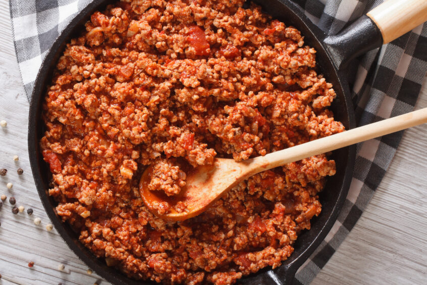 A picture of a pan of mince