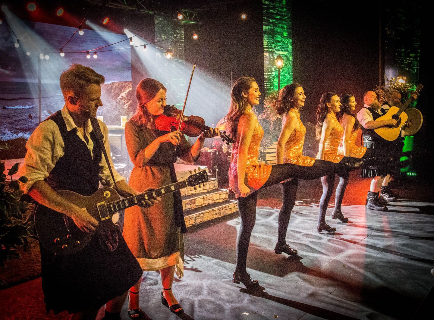 Irish dancers performing Fairytale of New York