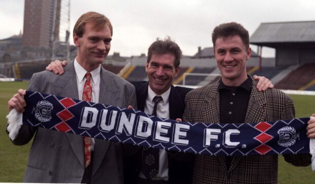 Simon Stainrod arrived at Dundee in 1992 before taking over as player-manager from Iain Munro (centre). Jim Leighton also signed on the same day (left). Image: DCT.