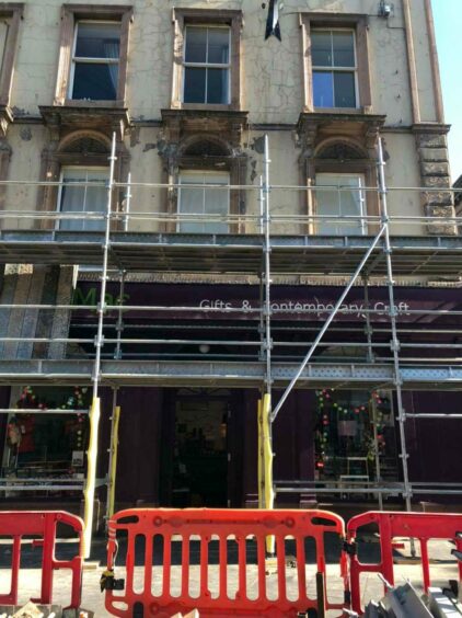 Scaffolding on corner of High Street and Castle Street.