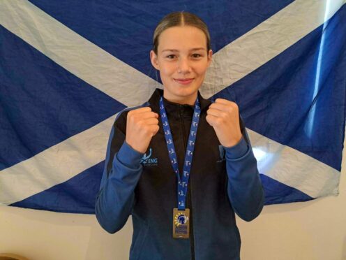 Niamh Mitchell with her European Championships gold medal. Image: Boxing Scotland