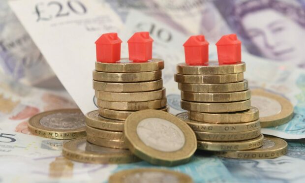 Mortgage rates have risen across the UK - costing the average Scots hundreds more a month. Image: Shutterstock