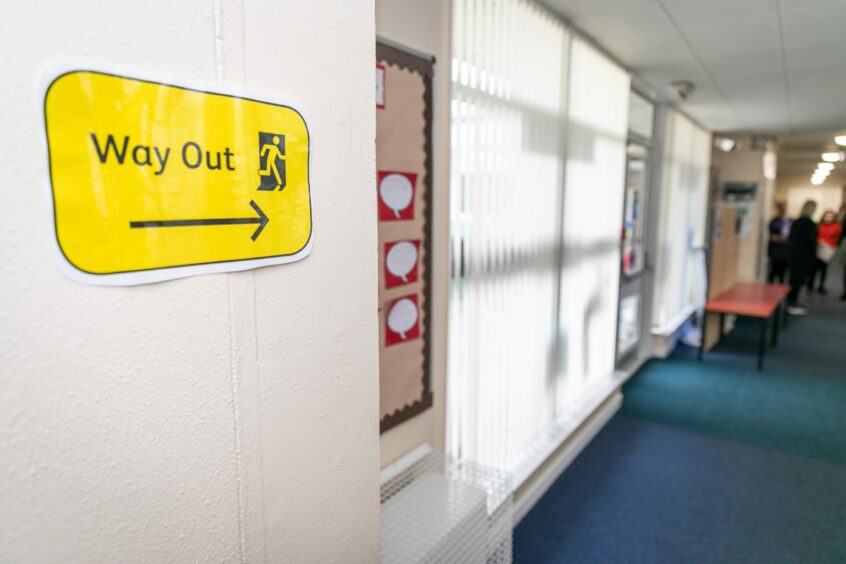 One of the new bold signs in place at Leslie Primary School. Image: Steve Brown / DC Thomson.